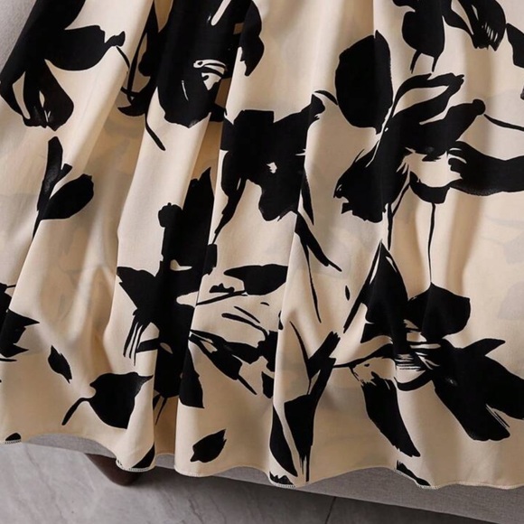 NEW| Women’s SHEIN Black and Cream Floral Midi Skirt - Picture 7 of 7